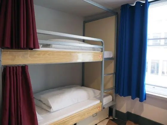 Bed in 4 Bed Mixed Dorm with Shared Bathroom
