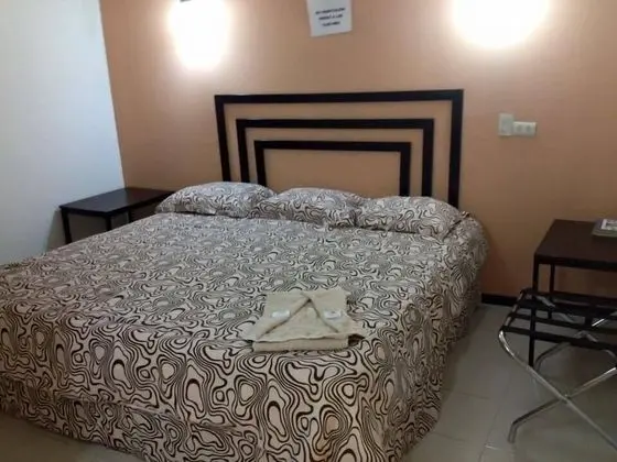 Tek Büyük Yataklı Oda