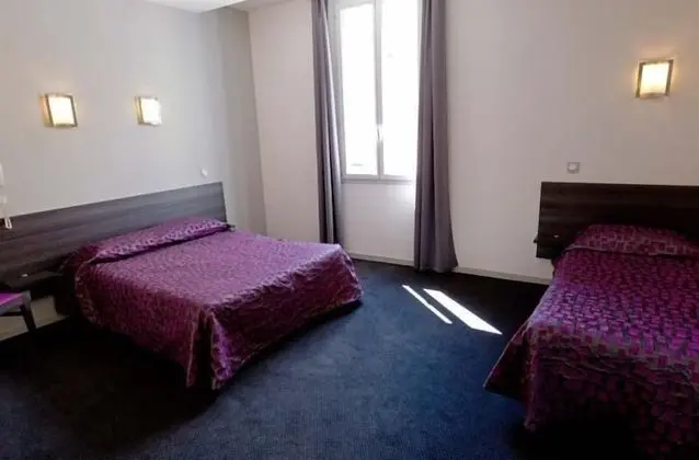 Üç Kişilik Oda, 3 Tek Kişilik Yatak