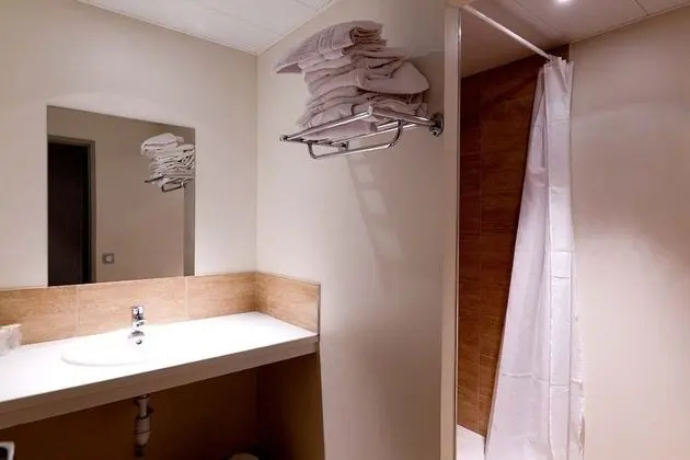 Üç Kişilik Oda, 3 Tek Kişilik Yatak