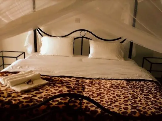 Tek Büyük Yataklı Oda, Dağ Manzaralı