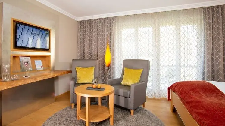 Tek Büyük Yataklı Oda (Themendoppelzimmer)