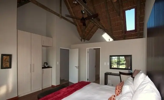 Comfort Tek Büyük veya İki Ayrı Yataklı Oda (Twin / Double Rooms )