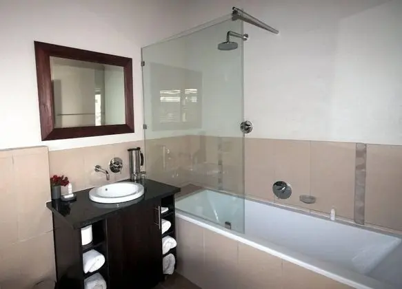 Comfort Tek Büyük veya İki Ayrı Yataklı Oda (Twin / Double Rooms )