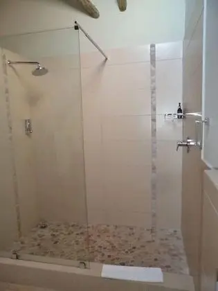 Comfort Tek Büyük veya İki Ayrı Yataklı Oda (Twin / Double Rooms )