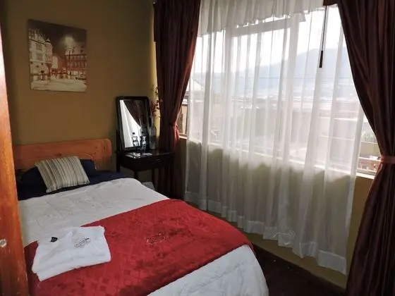 Basic Tek Kişilik Oda, 1 Tek Kişilik Yatak, Sigara İçilmez, Şehir Manzaralı