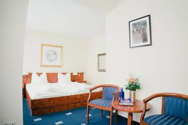 Classic Tek Büyük Yataklı Oda