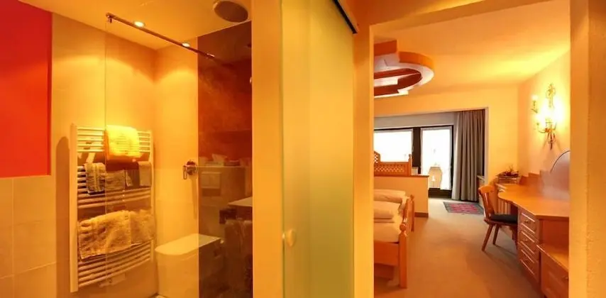 Deluxe Tek Büyük Yataklı Oda, Balkon