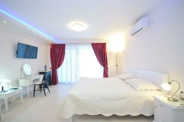 Deluxe Stüdyo, Kısmi Deniz Manzaralı (St. George)
