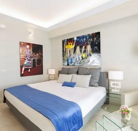 Basic Triple Room with Courtyard View