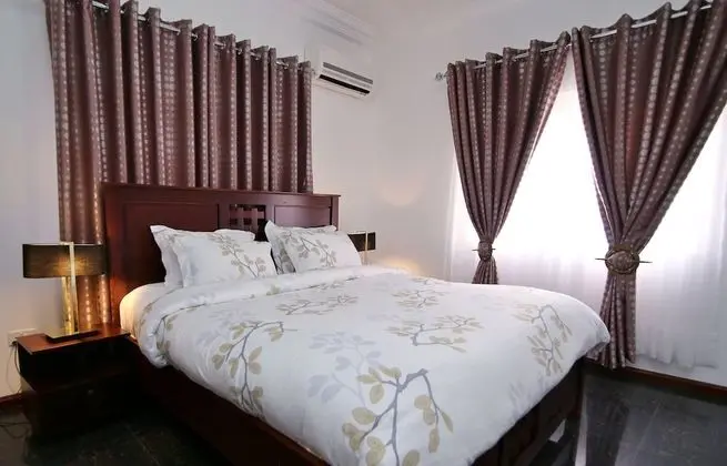 Executive Tek Büyük veya İki Ayrı Yataklı Oda