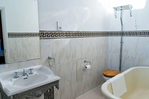 Georgian Suite (not dog friendly)
