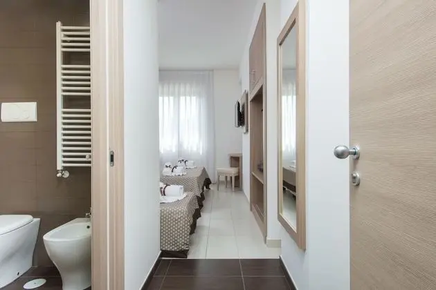 Tek Büyük veya İki Ayrı Yataklı Oda