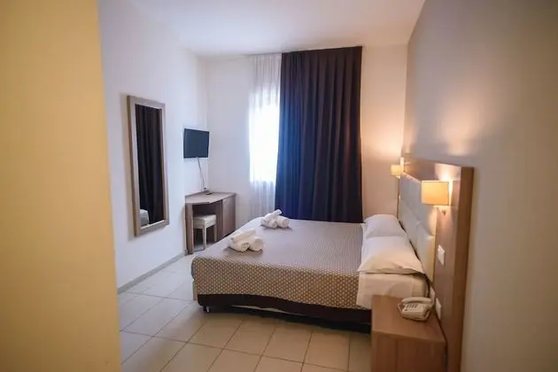 Tek Büyük veya İki Ayrı Yataklı Oda