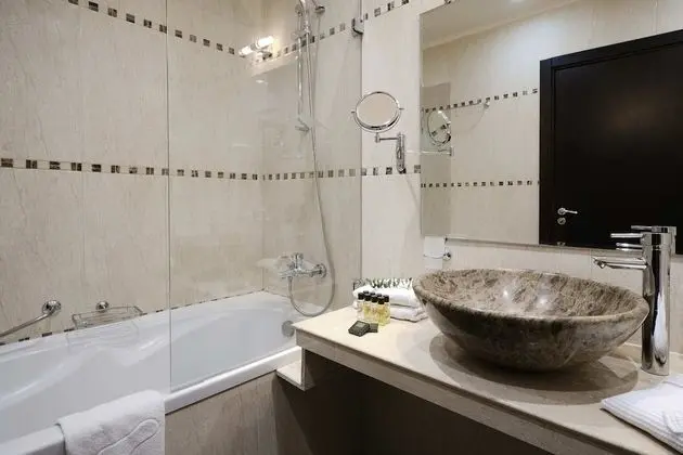 Standard Tek Büyük veya İki Ayrı Yataklı Oda