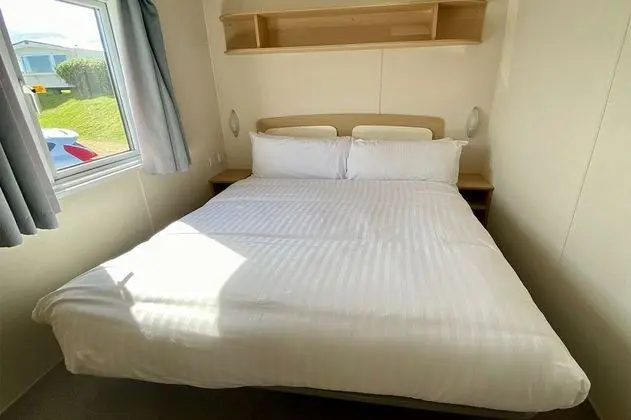 6 Berth Superior Caravan Seaview