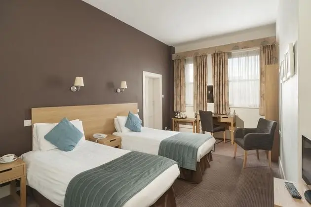 Tek Büyük Yataklı Oda