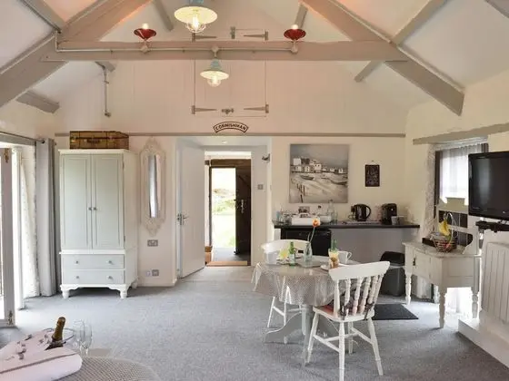 Kulübe, Banyolu/Duşlu, Bahçe Manzaralı (Chypons farm BnB suite)