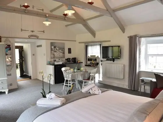 Kulübe, Banyolu/Duşlu, Bahçe Manzaralı (Chypons farm BnB suite)