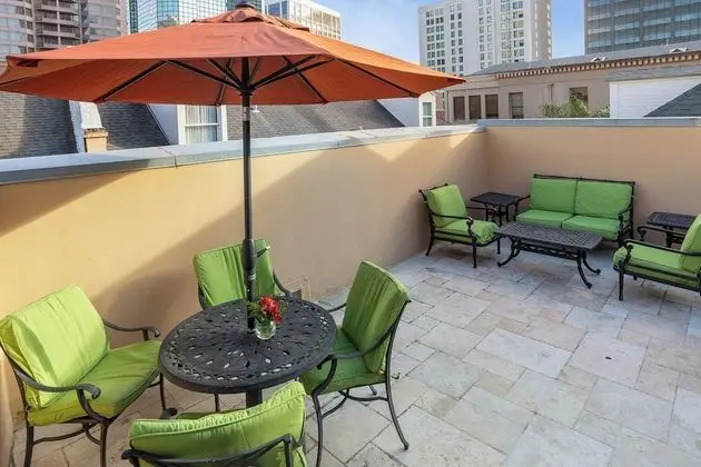Premium Oda, 1 En Büyük (King) Boy Yatak, Balkon