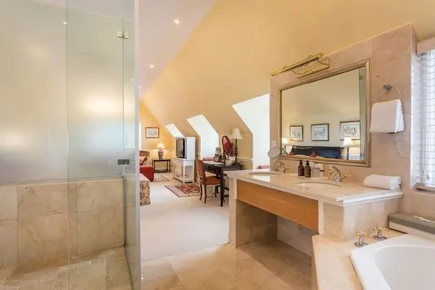Deluxe Tek Büyük Yataklı Oda (Manor)