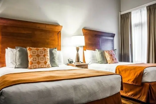Çift ​​kişilik Two Queen Beds