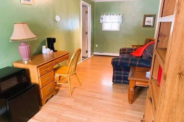 King Bed Riverfront Suite