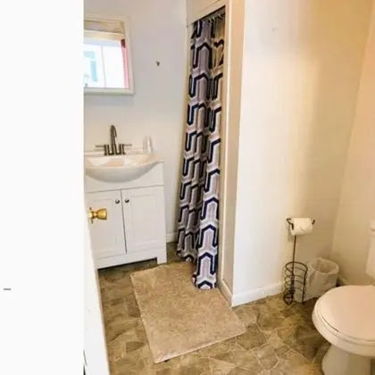 King Bed Riverfront Suite