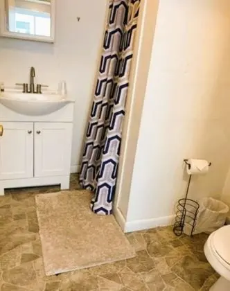 King Bed Riverfront Suite