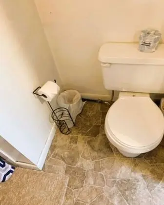 King Bed Riverfront Suite