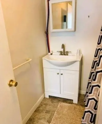 King Bed Riverfront Suite