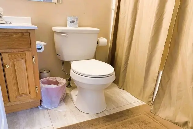 King Bed Riverfront Suite with Kitchenette