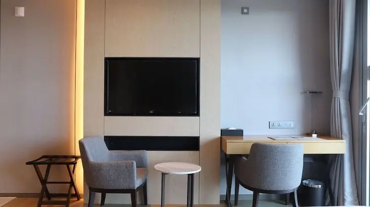 Gorgeous Partial Ocean Double