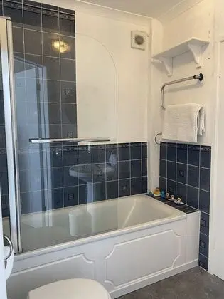 Standard Tek Büyük Yataklı Oda, Küvet