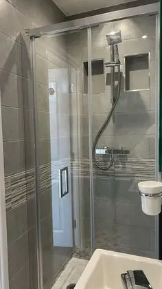 Tek Büyük Yataklı Oda, Banyolu/Duşlu (Room 2)