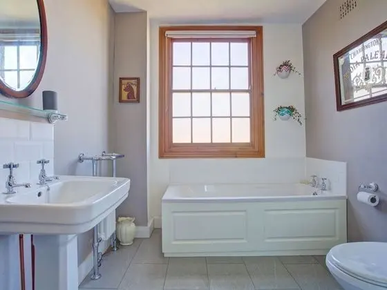 Oda, Özel Banyo (Terrace House)