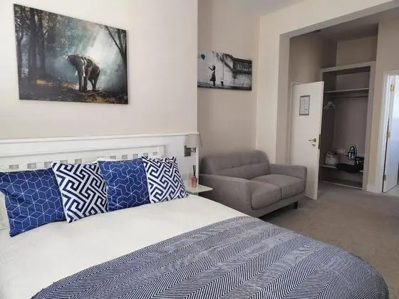 Deluxe Tek Büyük Yataklı Oda