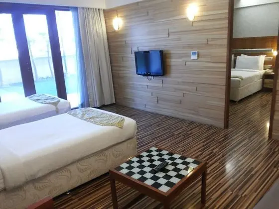 Family Dört Kişilik Oda, 2 Yatak Odası, Sigara İçilmez, Bahçe Manzaralı