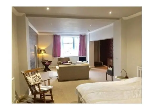 Deluxe Sea Front Apartment