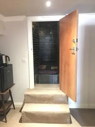 Deluxe Sea Front Apartment
