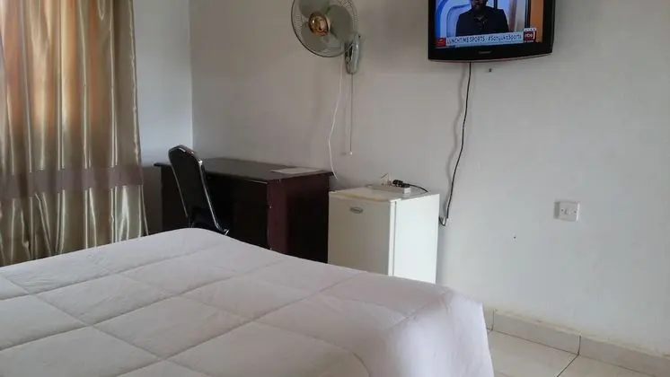 Deluxe Tek Büyük Yataklı Oda