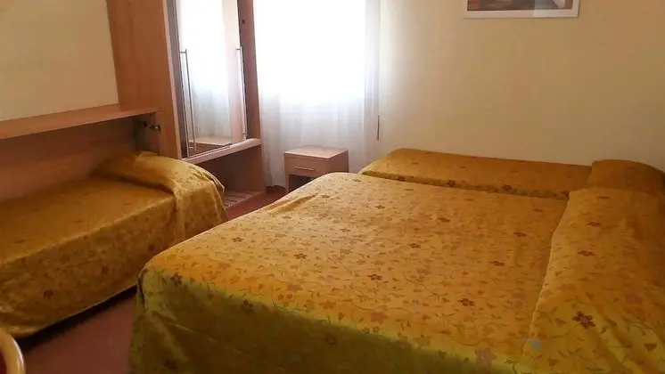 Standard Dört Kişilik Oda