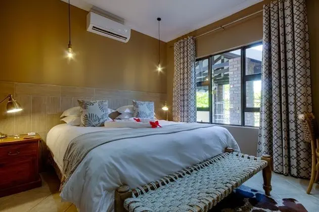 Comfort Tek Büyük veya İki Ayrı Yataklı Oda, Banyolu/Duşlu