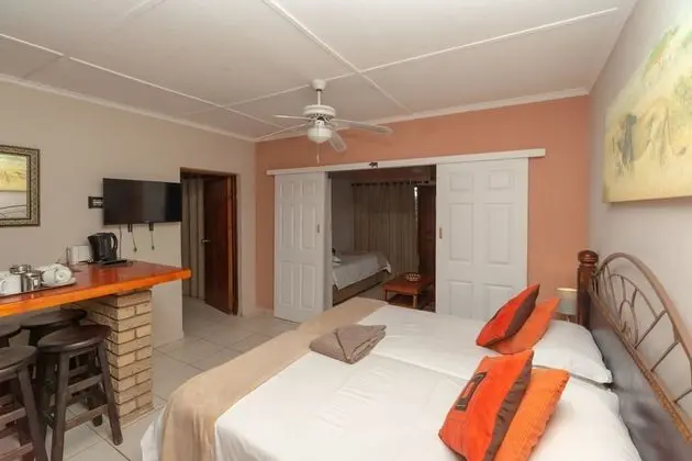 Self Catering 6 Sleeper Chalet