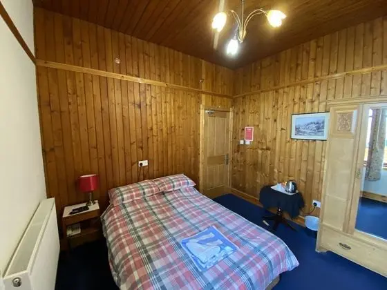 Tek Büyük Yataklı Oda