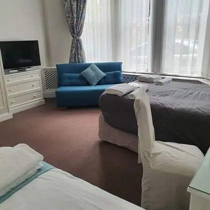 Deluxe Dört Kişilik Oda