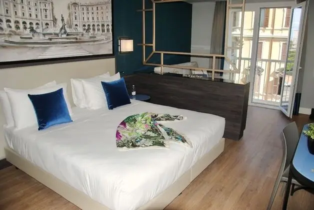 Deluxe Tek Büyük veya İki Ayrı Yataklı Oda