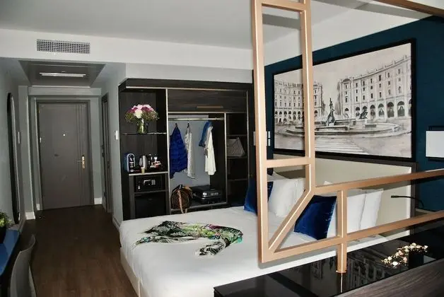 Deluxe Tek Büyük veya İki Ayrı Yataklı Oda