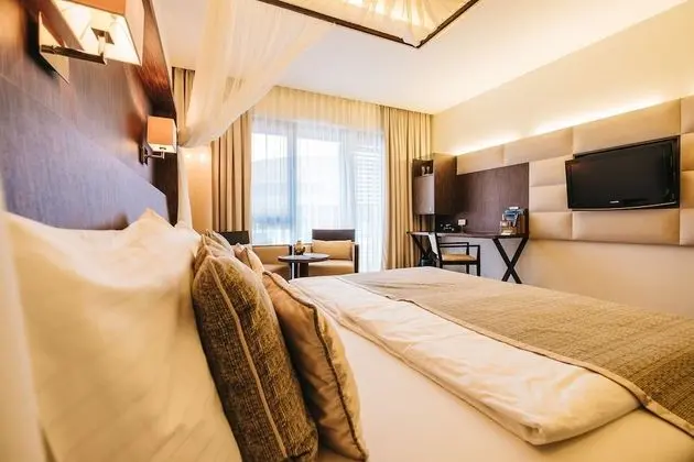 Tek Büyük Yataklı Oda