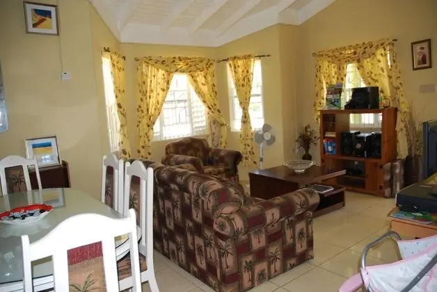 Family Villa, Birden Çok Yatak, Sigara İçilmez